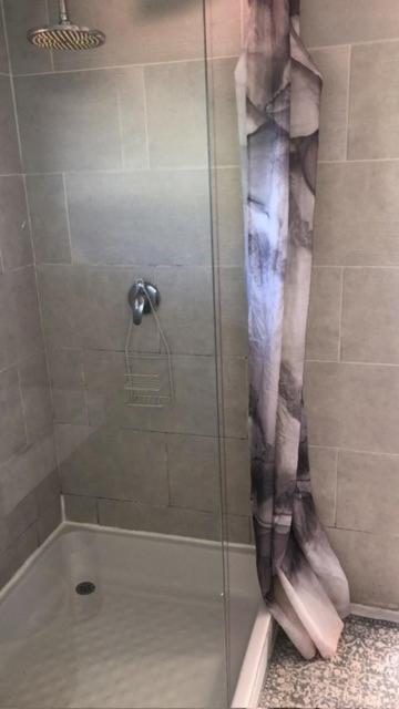 Independent Quaint Flat, Close To Beach Кейптаун Екстериор снимка